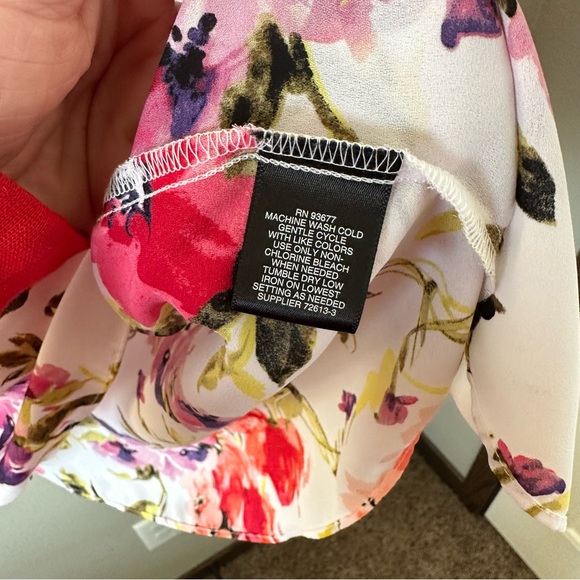 Liz Claiborne Career White & Floral Short Sleeve Flowy Ruffle Blouse Size XL - Picture 8 of 10